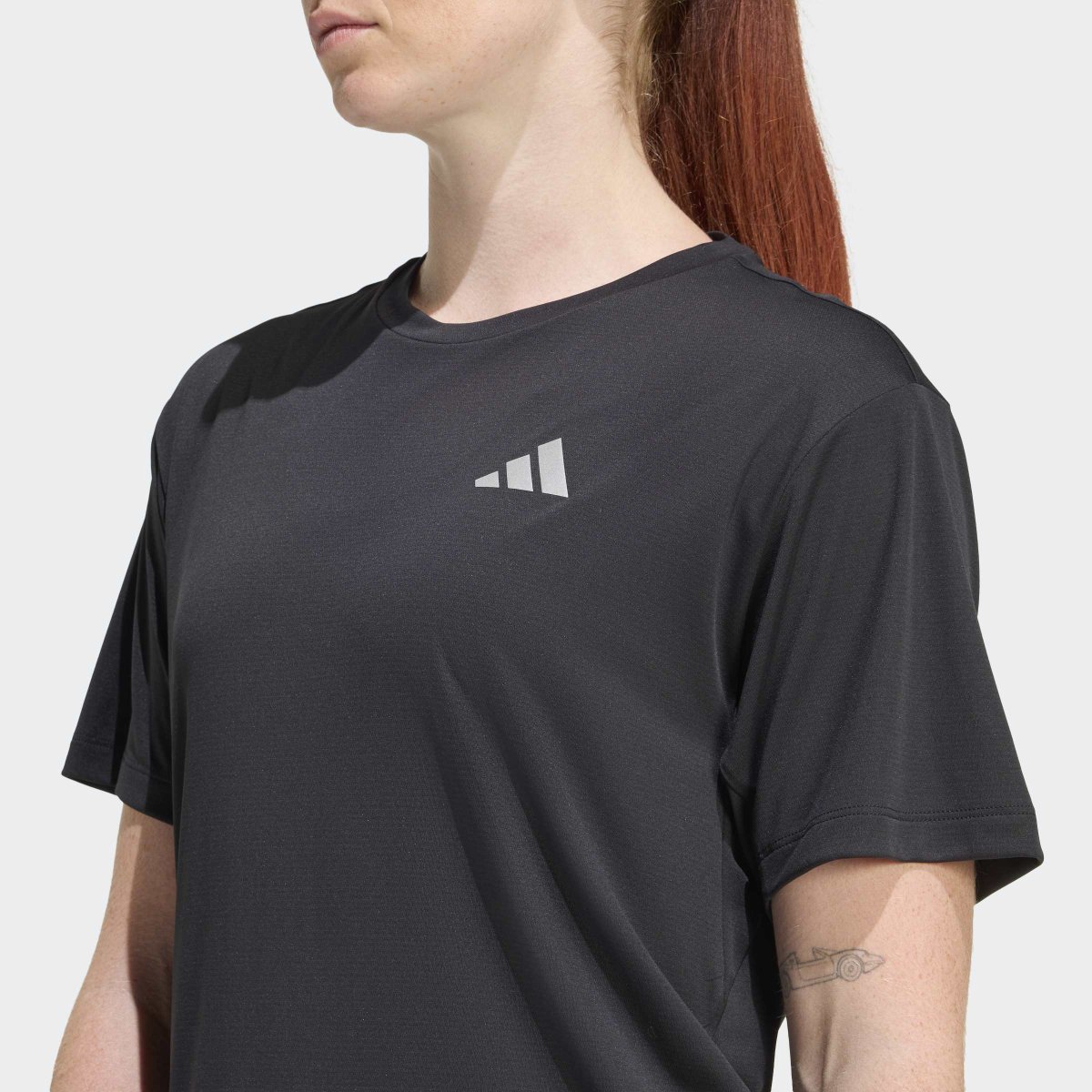 T-shirt de Treino Adidas Run Mulher Preto - Image 5